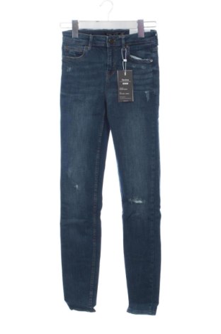 Dámské džíny  Bershka, Velikost XS, Barva Modrá, Cena  569,00 Kč, #137881219