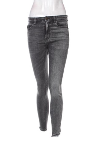 Дамски дънки Stradivarius, Размер S, Цвят Сив, Цена 15,00 €, #137881326
