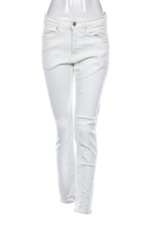 Дамски дънки Zara, Размер L, Цвят Бял, Цена 14,00 €, #137882773