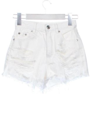 Pantaloni scurți de femei Pull&Bear, Mărime XXS, Culoare Alb, Preț 62,99 Lei, #137846043