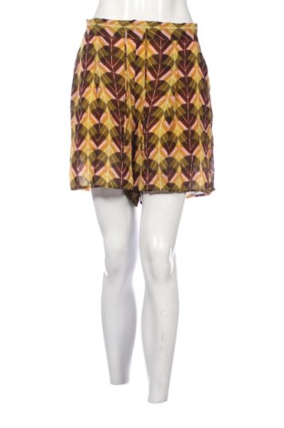 Pantaloni scurți de femei Didi, Mărime M, Culoare Multicolor, Preț 52,49 Lei, #137859635