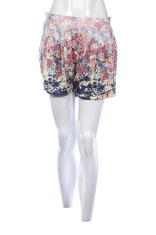 Pantaloni scurți de femei Stradivarius, Mărime M, Culoare Multicolor, Preț 52,49 Lei, #137866392