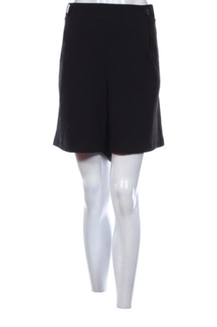 Damen Shorts Q/S by S.Oliver, Größe XXL, Farbe Schwarz, Preis 11,99 €, #137871072