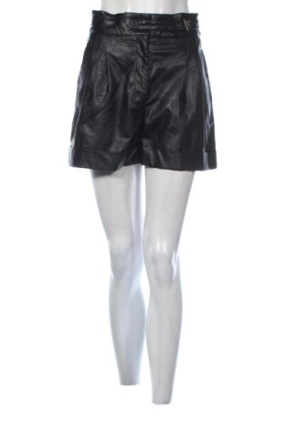 Pantaloni scurți de femei TWINSET, Mărime S, Culoare Negru, Preț 257,20 Lei, #137879018
