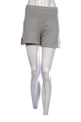 Pantaloni scurți de femei Armand Basi, Mărime S, Culoare Gri, Preț 199,46 Lei, #137890291