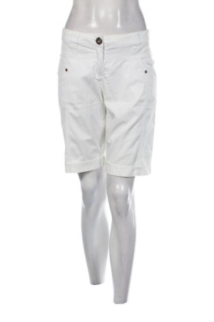 Pantaloni scurți de femei Private Member, Mărime L, Culoare Alb, Preț 77,89 Lei, #137832531