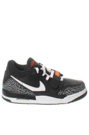Női cipők Air Jordan Nike, Méret 38, Szín Fekete, Ár 16 889 Ft, #137866207