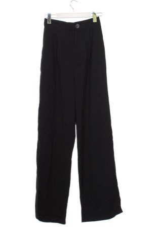 Pantaloni de femei Stradivarius, Mărime XXS, Culoare Negru, Preț 60,99 Lei, #137828240