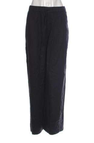 Pantaloni de femei Stradivarius, Mărime S, Culoare Negru, Preț 38,99 Lei, #137848290