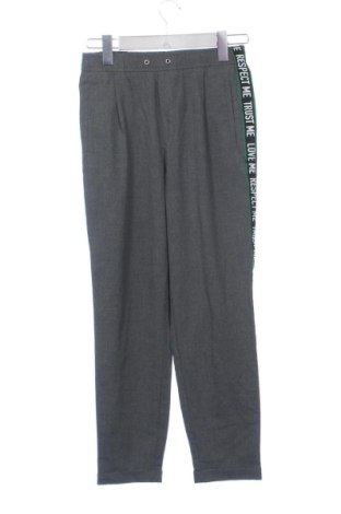 Dámské kalhoty  Bershka, Velikost XS, Barva Šedá, Cena  268,00 Kč, #137876167