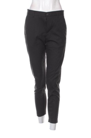 Női nadrág Bershka, Méret M, Szín Fekete, Ár 4 029 Ft, #137879112