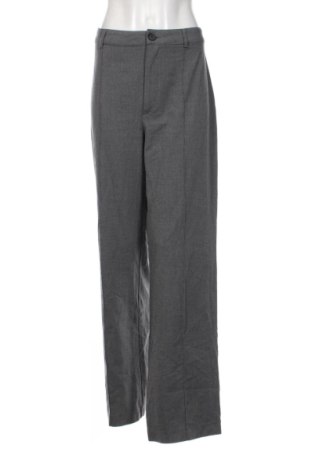 Női nadrág Pull&Bear, Méret L, Szín Szürke, Ár 5 319 Ft, #137896000