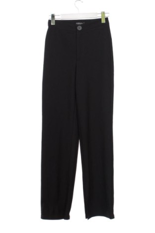 Дамски панталон Stradivarius, Размер XS, Цвят Черен, Цена 10,22 €, #137827297