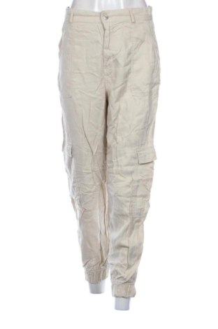 Pantaloni de femei Stradivarius, Mărime S, Culoare Bej, Preț 79,99 Lei, #137857735