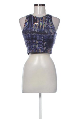 Top sport de damă. Nike, Mărime S, Culoare Multicolor, Preț 125,98 Lei, #137875623