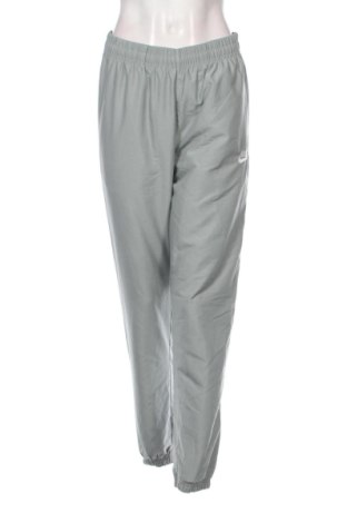 Pantaloni trening de femei Nike, Mărime M, Culoare Gri, Preț 271,99 Lei, #137841682