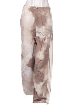 Pantaloni trening de femei Adidas, Mărime S, Culoare Multicolor, Preț 110,00 Lei, #137860556