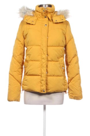 Дамско яке Bershka, Размер M, Цвят Жълт, Цена 38,85 €, #137897159