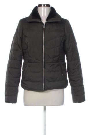 Дамско яке Vero Moda, Размер M, Цвят Черен, Цена 22,49 €, #137898446