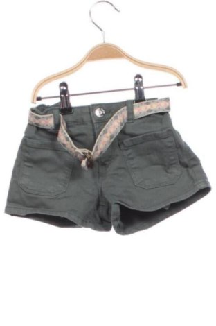 Pantaloni scurți pentru copii Okaidi, Mărime 2-3y/ 98-104 cm, Culoare Verde, Preț 36,74 Lei, #137899155