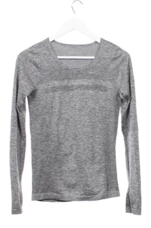 Női blúz Nike, Méret XS, Szín Szürke, Ár 10 179 Ft, #137827311