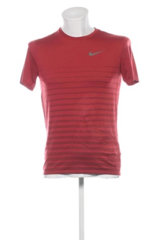 Мъжка тениска Nike, Размер S, Цвят Червен, Цена 17,38 €, #137840220
