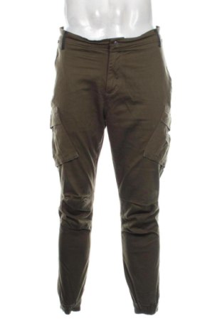 Męskie spodnie SikSilk, Rozmiar L, Kolor Zielony, Cena 105,84 zł, #137879300