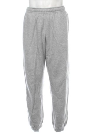 Pantaloni trening de bărbați Nike, Mărime XL, Culoare Gri, Preț 224,99 Lei, #137876635