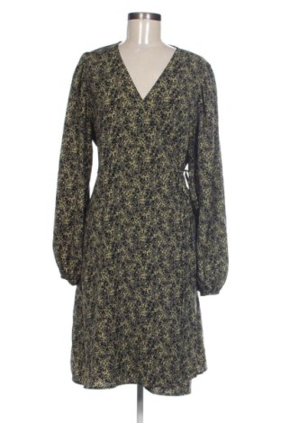 Рокля Summum Woman, Размер XL, Цвят Многоцветен, Цена 13,80 €, #137854675
