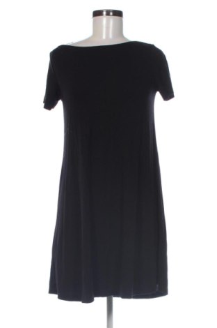 Рокля Stradivarius, Размер S, Цвят Черен, Цена 20,00 €, #137867325
