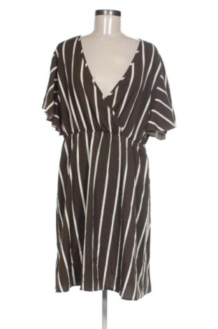 Rochie SHEIN, Mărime XXL, Culoare Multicolor, Preț 110,99 Lei, #137868394