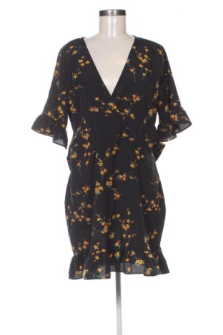 Ruha Pretty Little Thing, Méret XL, Szín Sokszínű, Ár 6 282 Ft, #137869609