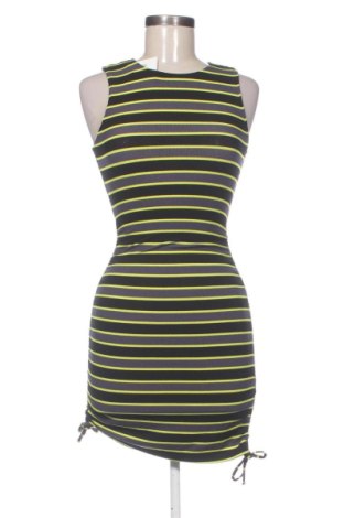 Рокля H&M, Размер S, Цвят Многоцветен, Цена 20,00 €, #137880339