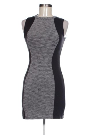 Rochie H&M, Mărime M, Culoare Multicolor, Preț 104,98 Lei, #137888367
