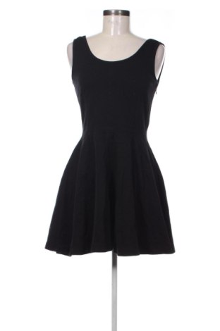 Rochie Calvin Klein, Mărime M, Culoare Negru, Preț 330,69 Lei, #137894766