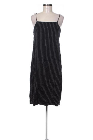 Rochie Unbranded, Mărime M, Culoare Multicolor, Preț 104,98 Lei, #137894644