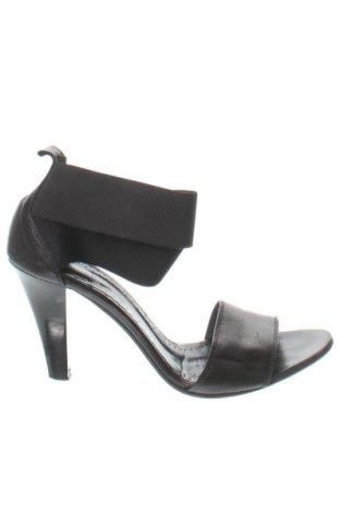 Sandalen Daris, Größe 39, Farbe Schwarz, Preis 39,00 €, #137901882