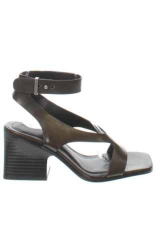 Сандали Zara, Размер 37, Цвят Зелен, Цена 37,40 €, #137884251