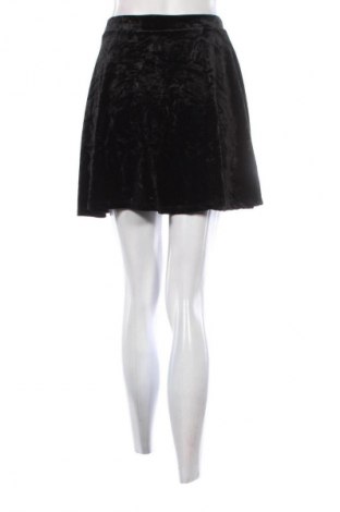 Sukně H&M Divided, Velikost S, Barva Černá, Cena  319,00 Kč