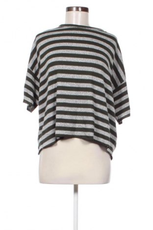 Dámská halenka H&M L.O.G.G., Velikost S, Barva Vícebarevné, Cena  89,00 Kč