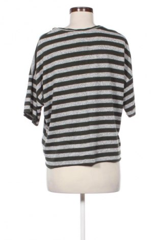 Dámská halenka H&M L.O.G.G., Velikost S, Barva Vícebarevné, Cena  89,00 Kč