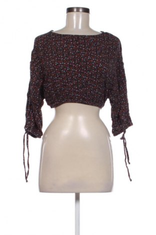 Dámská halenka Pull&Bear, Velikost M, Barva Vícebarevné, Cena  79,00 Kč