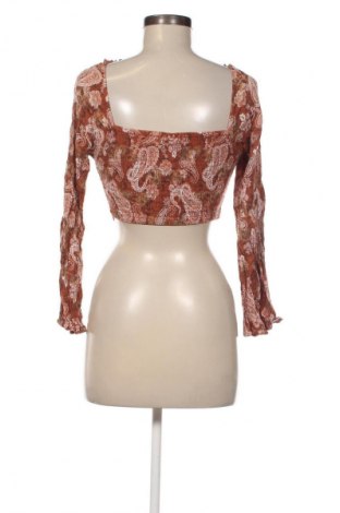 Dámská halenka Stradivarius, Velikost S, Barva Vícebarevné, Cena  49,00 Kč