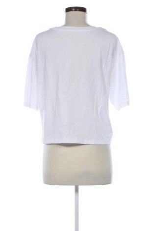 Дамска тениска Armani Exchange, Размер M, Цвят Бял, Цена 62,88 €