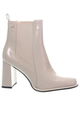Γυναικεία μποτάκια Laura Biagiotti, Μέγεθος 41, Χρώμα Εκρού, Τιμή 23,99 €