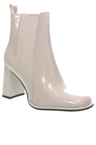 Γυναικεία μποτάκια Laura Biagiotti, Μέγεθος 41, Χρώμα Εκρού, Τιμή 23,99 €