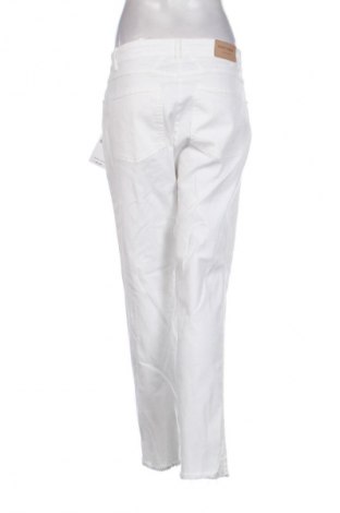 Γυναικείο Τζίν Gerry Weber, Μέγεθος M, Χρώμα Λευκό, Τιμή 30,99 €