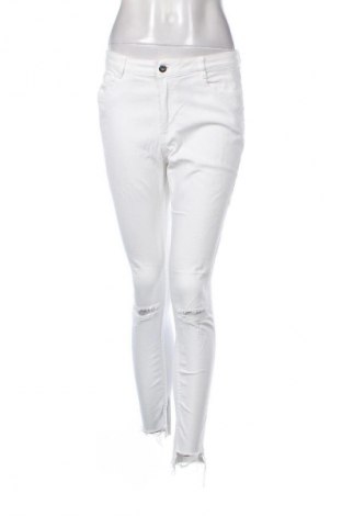Γυναικείο Τζίν H&M Divided, Μέγεθος M, Χρώμα Λευκό, Τιμή 4,99 €
