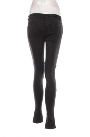 Dámske džínsy  Noisy May, Veľkosť S, Farba Viacfarebná, Cena  2,95 €