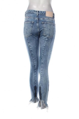 Γυναικείο Τζίν Pull&Bear, Μέγεθος S, Χρώμα Μπλέ, Τιμή 13,00 €